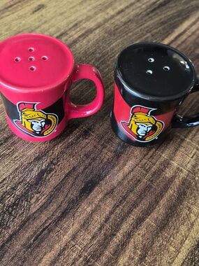 NHL Ottawa Senators Logo Ceramic Pair Mug - Red/Black Team Design S&P  Shakers
